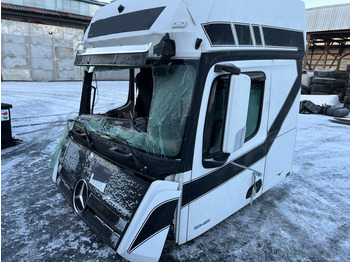 Kabina a interiér MERCEDES-BENZ Actros