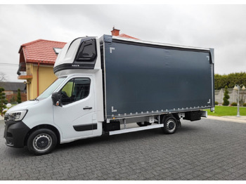 Plachtová dodávka RENAULT Master
