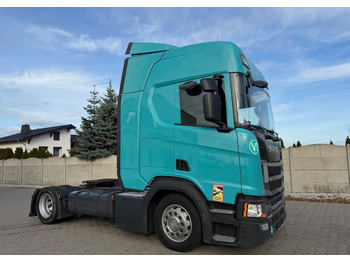 Tahač Scania R450 LowDeck, Mega: obrázek 4