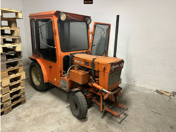 Traktor HOLDER