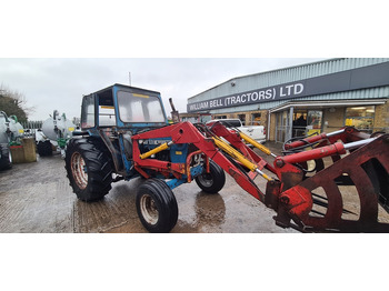 Traktor FORD