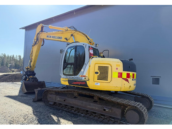Pásové rýpadlo New Holland E235SR: obrázek 3