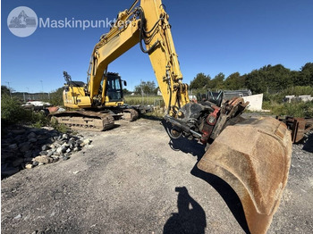 Pásové rýpadlo KOMATSU PC210LC-11