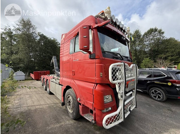 Hákový nosič kontejnerů MAN TGX 35.500
