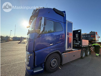 Tahač VOLVO FH 750