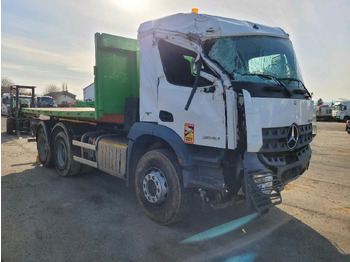 Nákladní automobil valníkový/ Plošinový MERCEDES-BENZ Arocs 2640