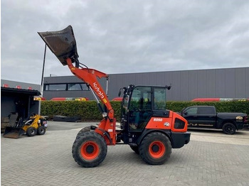 Kolový nakladač KUBOTA R090