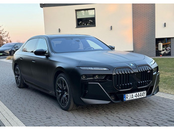 Sedan BMW Seria 7: obrázek 2