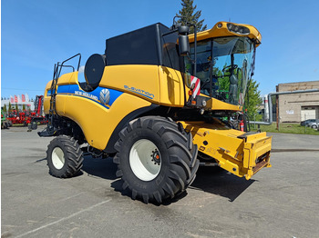 Sklízecí mlátička NEW HOLLAND CX series