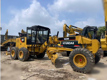 Grejdr CATERPILLAR 120H
