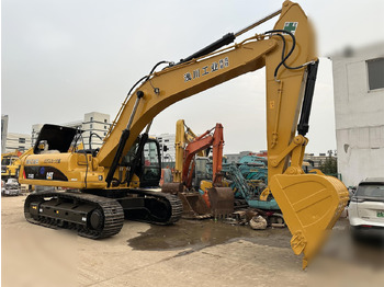 Pásové rýpadlo CATERPILLAR 330D