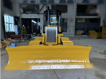 Buldozer CATERPILLAR D4C: obrázek 2