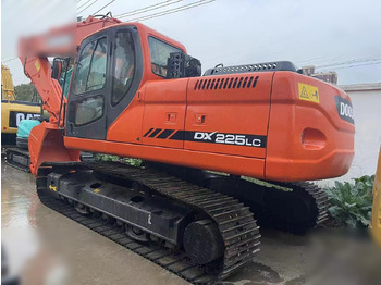 Pásové rýpadlo DOOSAN DX225 LC-5: obrázek 2