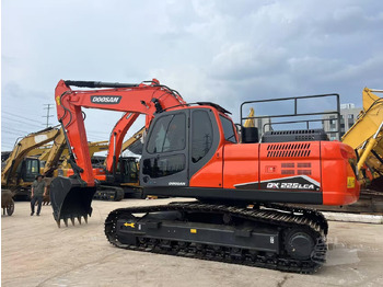 Pásové rýpadlo DOOSAN DX225LC
