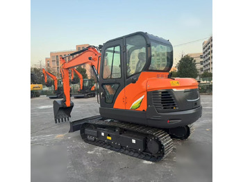 Pásové rýpadlo DOOSAN DX60