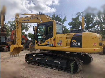 Pásové rýpadlo KOMATSU PC220-8