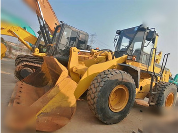 Kolový nakladač KOMATSU WA320