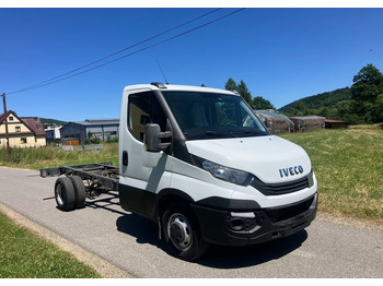 Podvozek s kabinou Iveco DAILY 35C13 ramo do zabudowy kiper wywrotka: obrázek 2