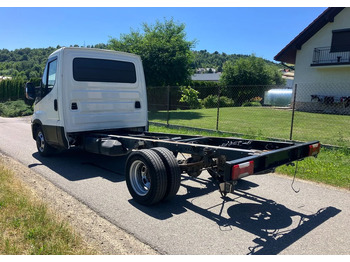 Podvozek s kabinou Iveco DAILY 35C13 ramo do zabudowy kiper wywrotka: obrázek 4