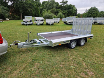 Přepravník stavebních strojů