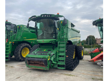 Sklízecí mlátička JOHN DEERE S780