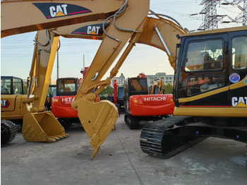 Pásové rýpadlo CATERPILLAR 320B