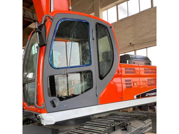 Rýpadlo DOOSAN DX260