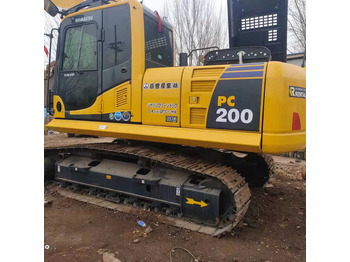 Pásové rýpadlo KOMATSU PC200-8