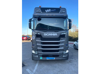 Tahač SCANIA S 500