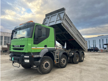 Sklápěč IVECO Trakker