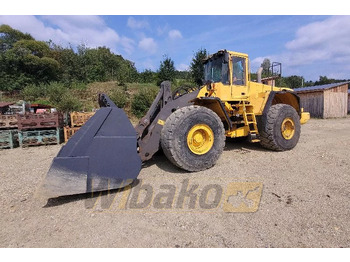 Kolový nakladač VOLVO L220E