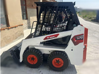 Smykový nakladač BOBCAT S70