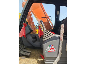 Pásové rýpadlo HITACHI ZAXIS 160: obrázek 4