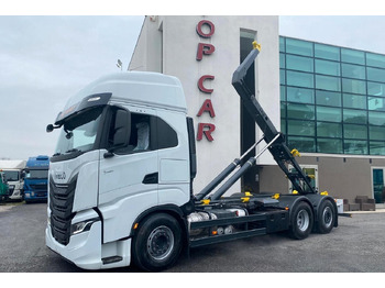 Hákový nosič kontejnerů IVECO S-WAY