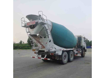 Autodomíchávač HOWO 15 Cubic Metre Used Concrete Mixer Truck   for Sale [ Copy ]: obrázek 4