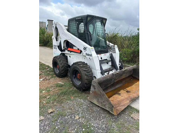 Smykový nakladač USED BOBCAT S300 Skid-steer Loader with Very Good Performance Is for Sale at a Low Price. S160/s185/s220/330 in Stock: obrázek 2