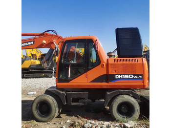 Kolesové rýpadlo DOOSAN DH150W-7