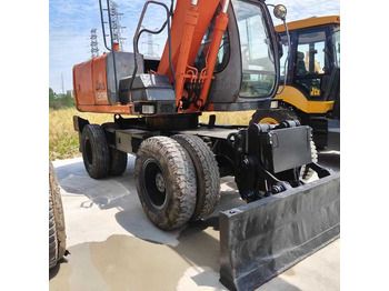Kolesové rýpadlo HITACHI ZX130W