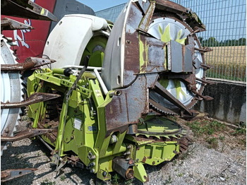 Stroj na sklizeň pícnin CLAAS