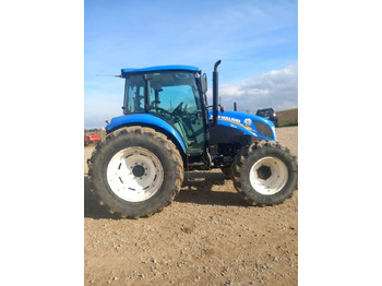 Traktor NEW HOLLAND T4