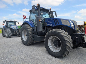 Traktor NEW HOLLAND T8