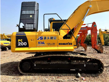 Pásové rýpadlo KOMATSU PC200-8