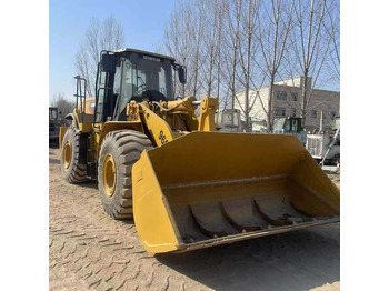 Kolový nakladač CATERPILLAR 966H