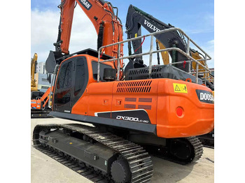 Pásové rýpadlo DOOSAN DX300