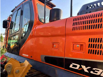 Pásové rýpadlo Used Digger DOOSAN DX300 Construction Machinery Construction Digger Used DOOSAN DX300 Cheap Excavator: obrázek 2