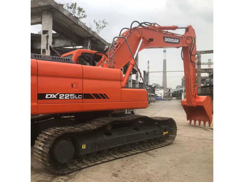 Pásové rýpadlo DOOSAN DX225LC