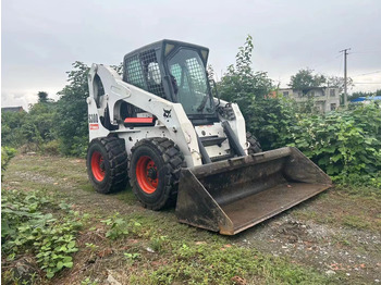 Smykový nakladač BOBCAT S300