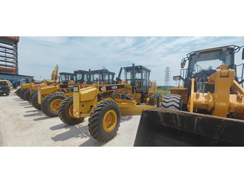 Grejdr CATERPILLAR 140M