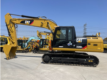Pásové rýpadlo CATERPILLAR 320D2