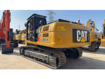 Pásové rýpadlo CATERPILLAR 330D